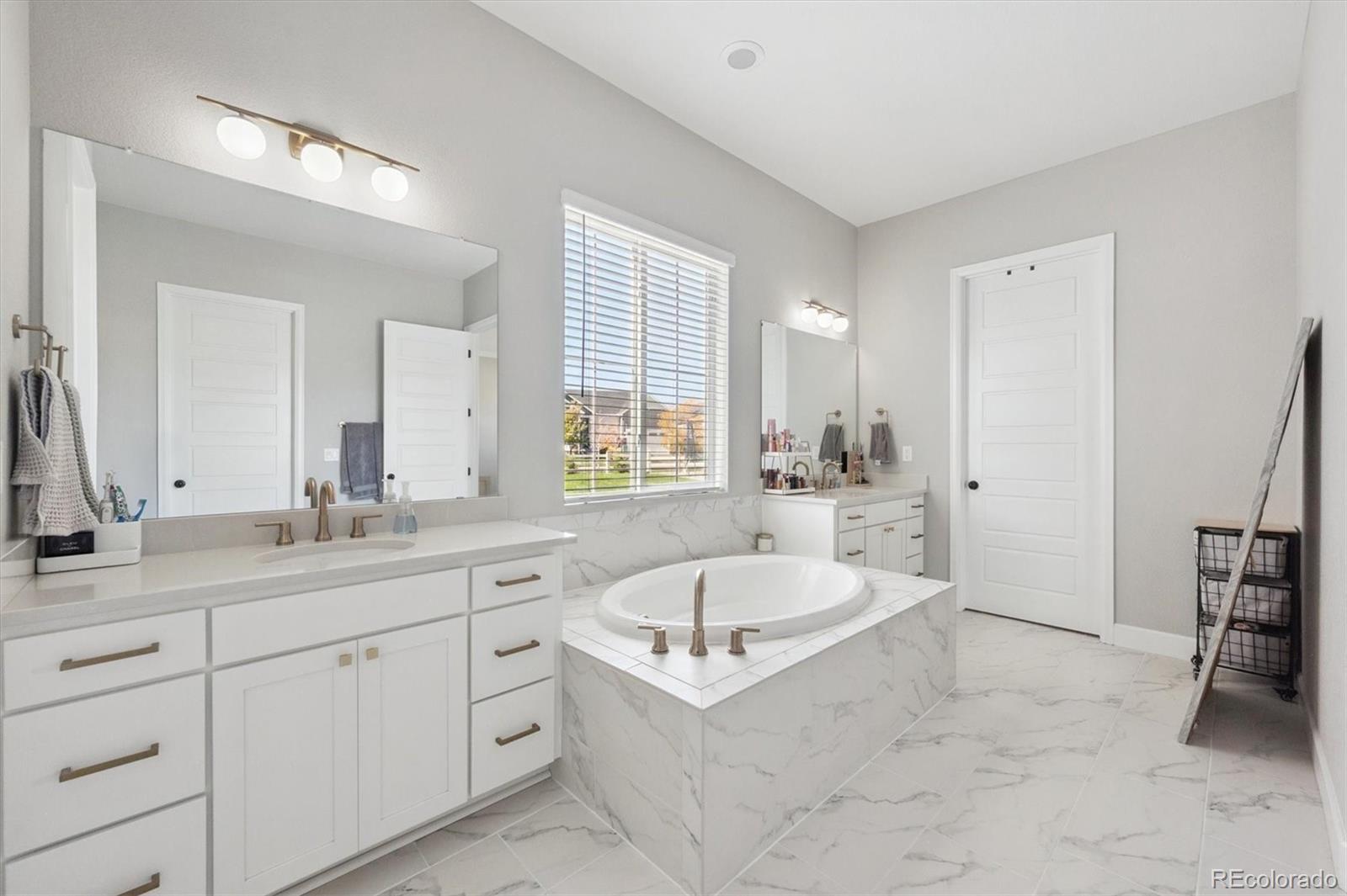 MLS Image #20 for 27705 e davies drive,aurora, Colorado