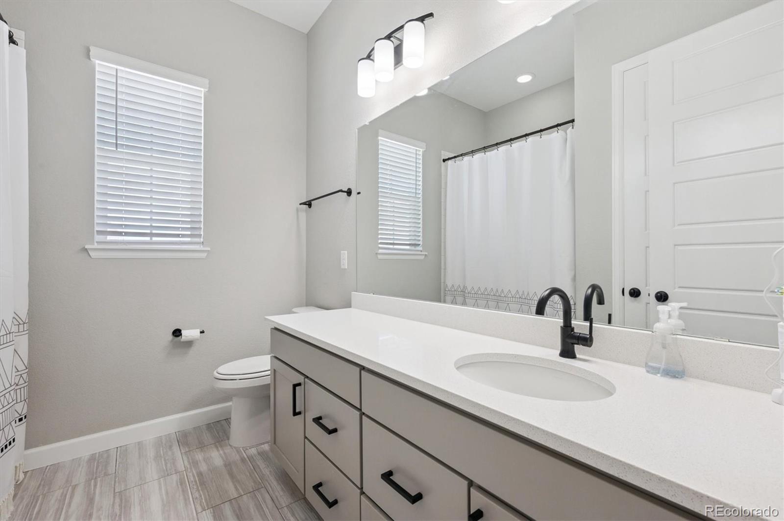 MLS Image #23 for 27705 e davies drive,aurora, Colorado