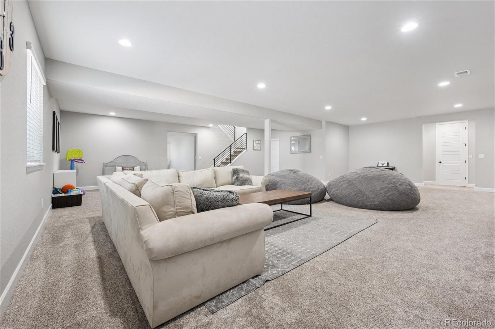 MLS Image #34 for 27705 e davies drive,aurora, Colorado