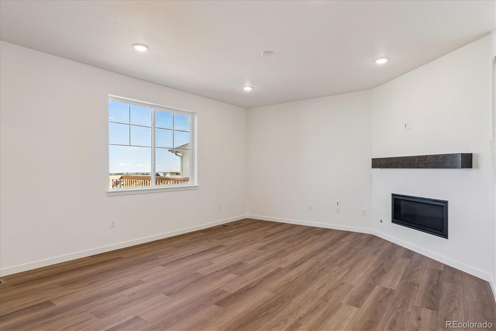 MLS Image #3 for 731  lawson drive,elizabeth, Colorado