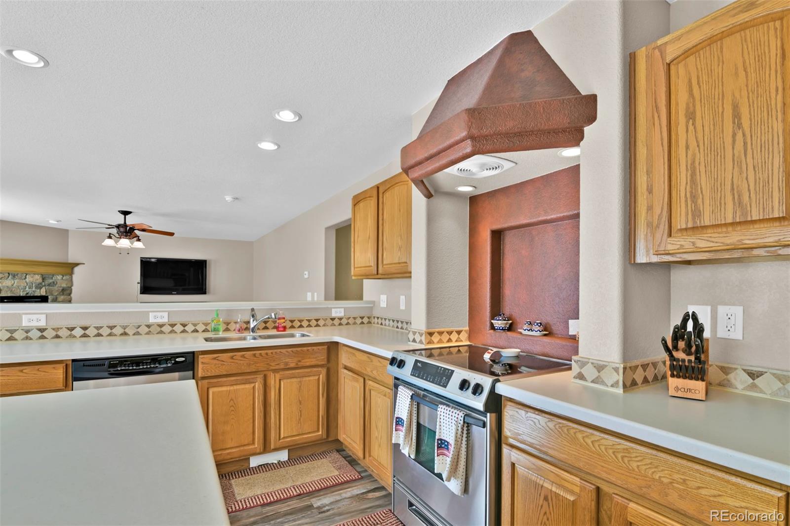 MLS Image #14 for 7861  lantern lane,fountain, Colorado