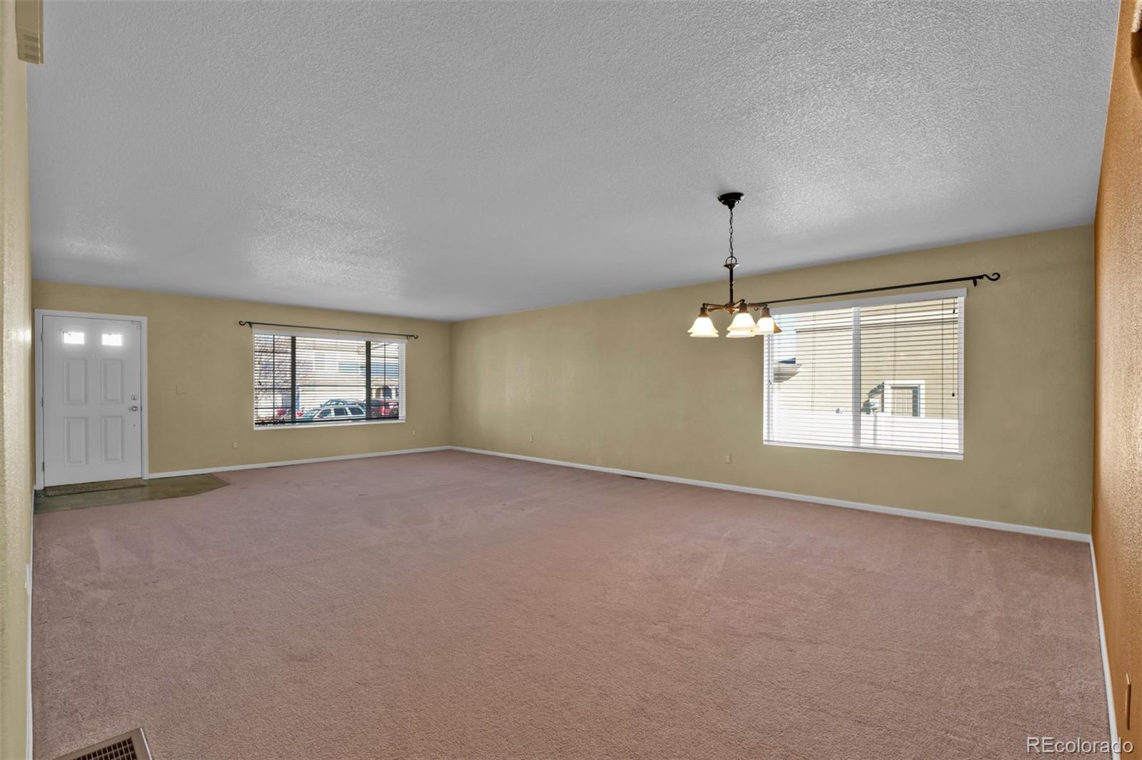 MLS Image #5 for 7861  lantern lane,fountain, Colorado