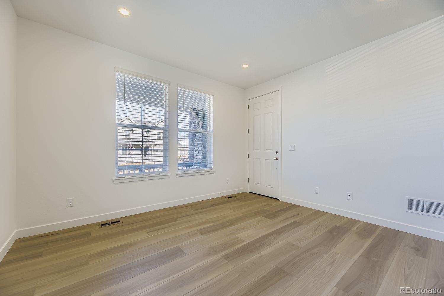 MLS Image #4 for 10832  tundra top drive,parker, Colorado
