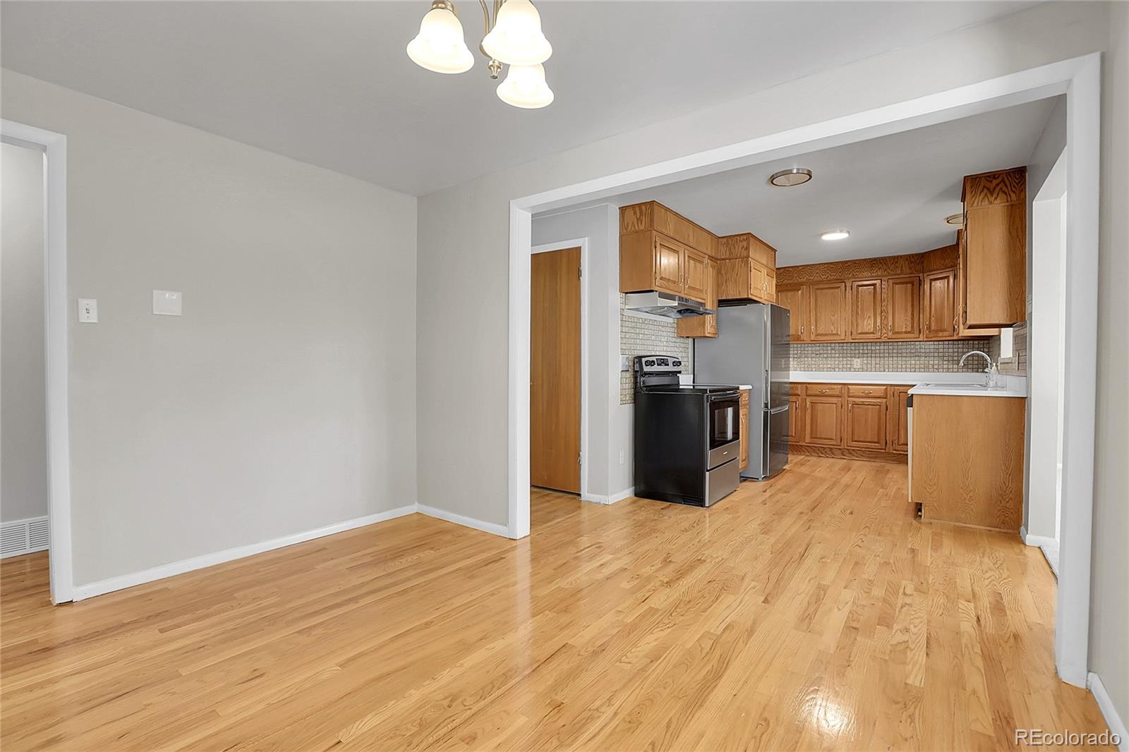 MLS Image #12 for 881  oak street,lakewood, Colorado