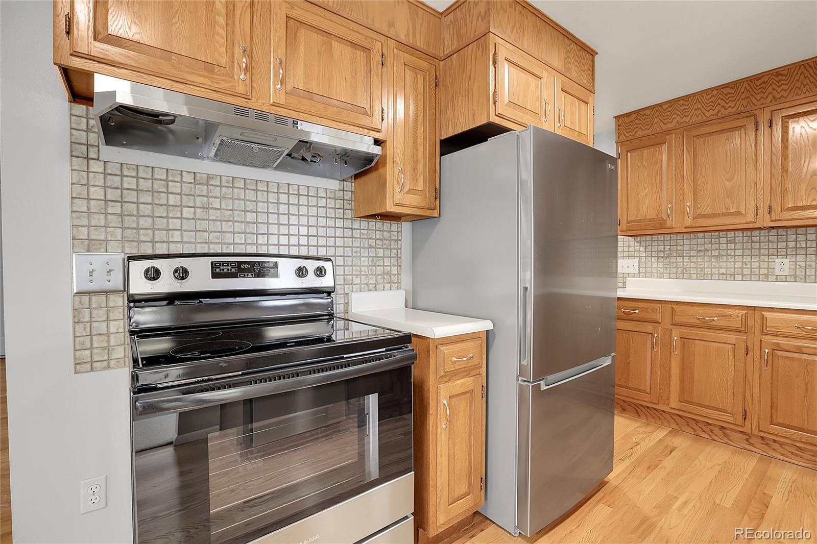 MLS Image #15 for 881  oak street,lakewood, Colorado