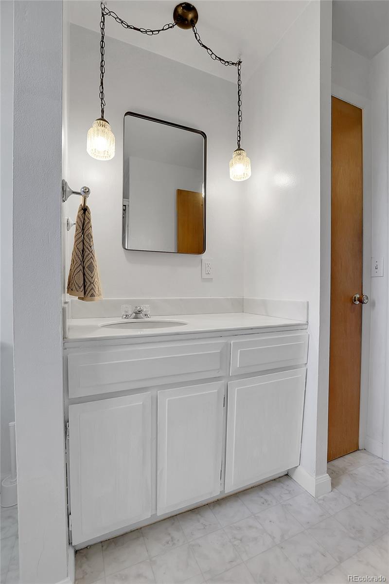 MLS Image #26 for 881  oak street,lakewood, Colorado