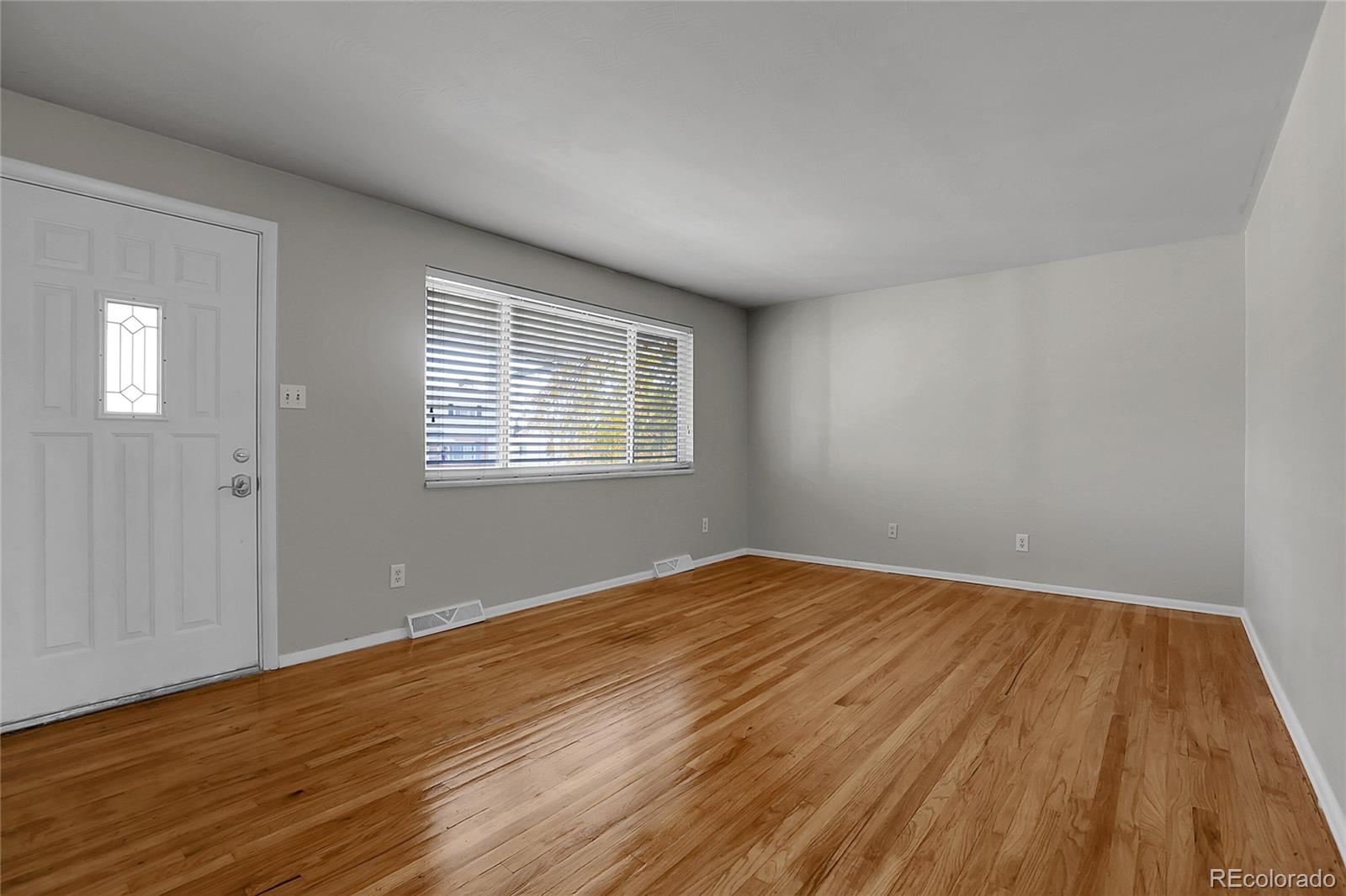 MLS Image #8 for 881  oak street,lakewood, Colorado
