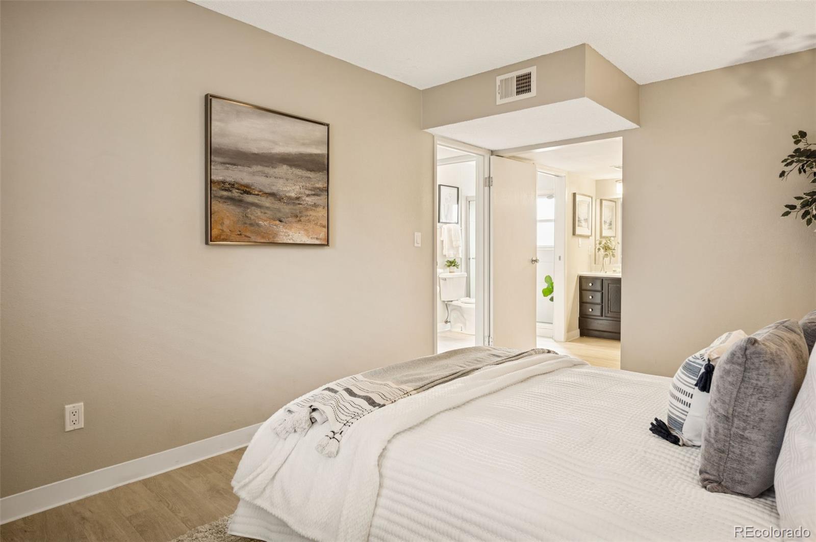 MLS Image #10 for 6800 e tennessee avenue 432,denver, Colorado