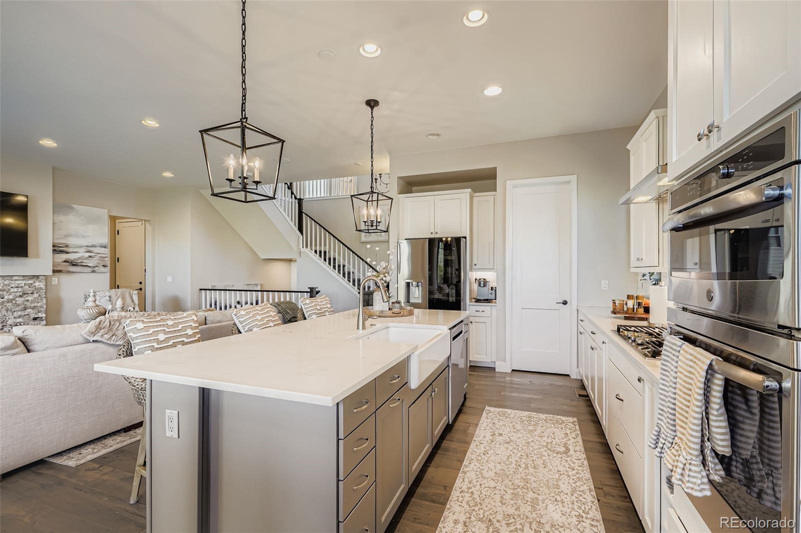 MLS Image #2 for 10414  maplebrook way,highlands ranch, Colorado