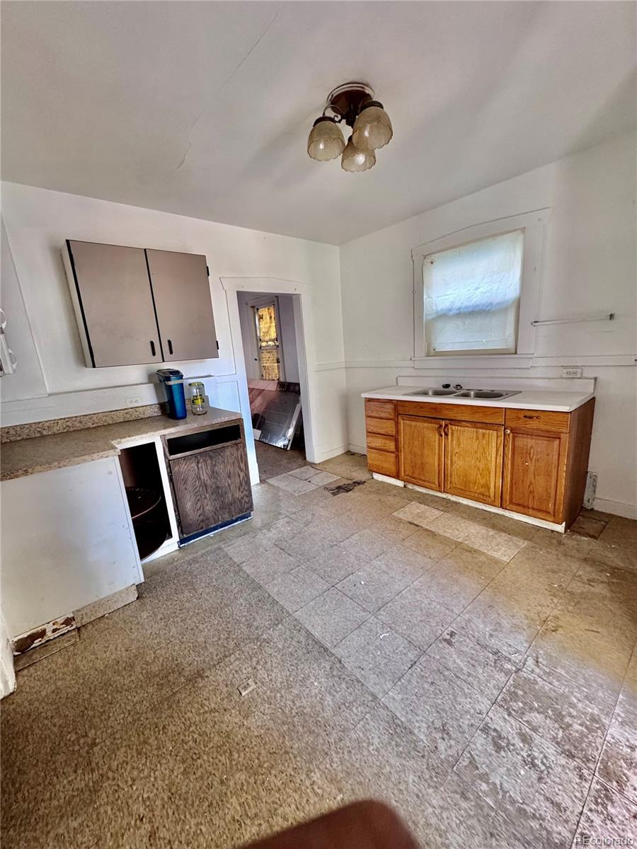 MLS Image #1 for 1213  taylor avenue,pueblo, Colorado