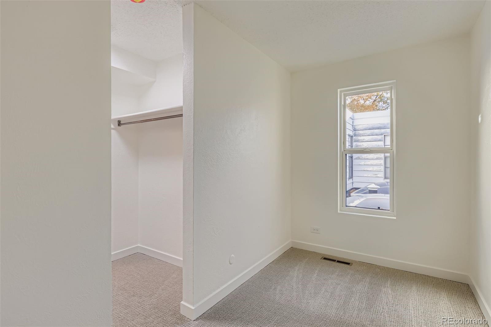 MLS Image #15 for 2823 s locust street,denver, Colorado