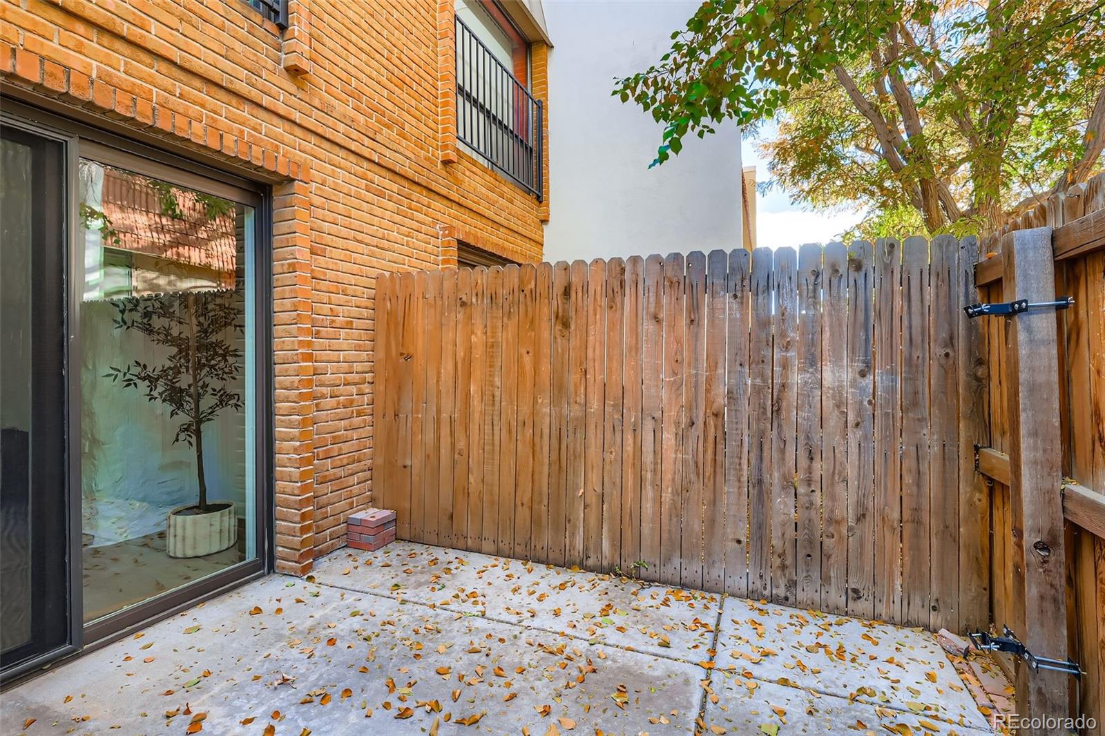 MLS Image #26 for 2823 s locust street,denver, Colorado