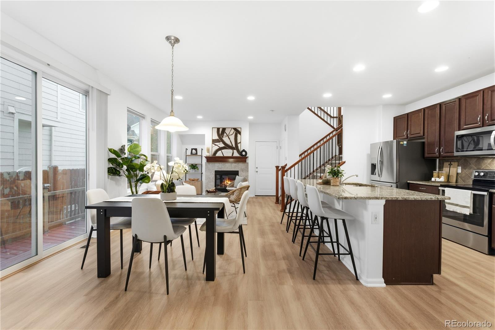 MLS Image #10 for 1527 s dallas circle,denver, Colorado