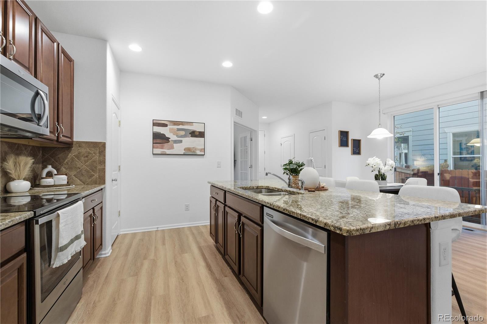 MLS Image #12 for 1527 s dallas circle,denver, Colorado