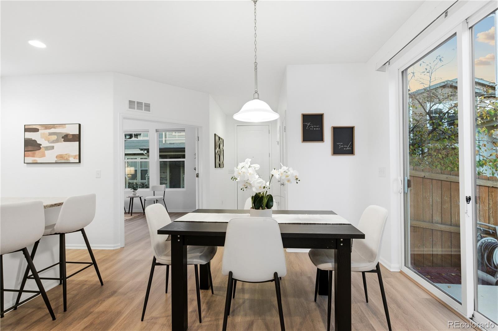 MLS Image #18 for 1527 s dallas circle,denver, Colorado