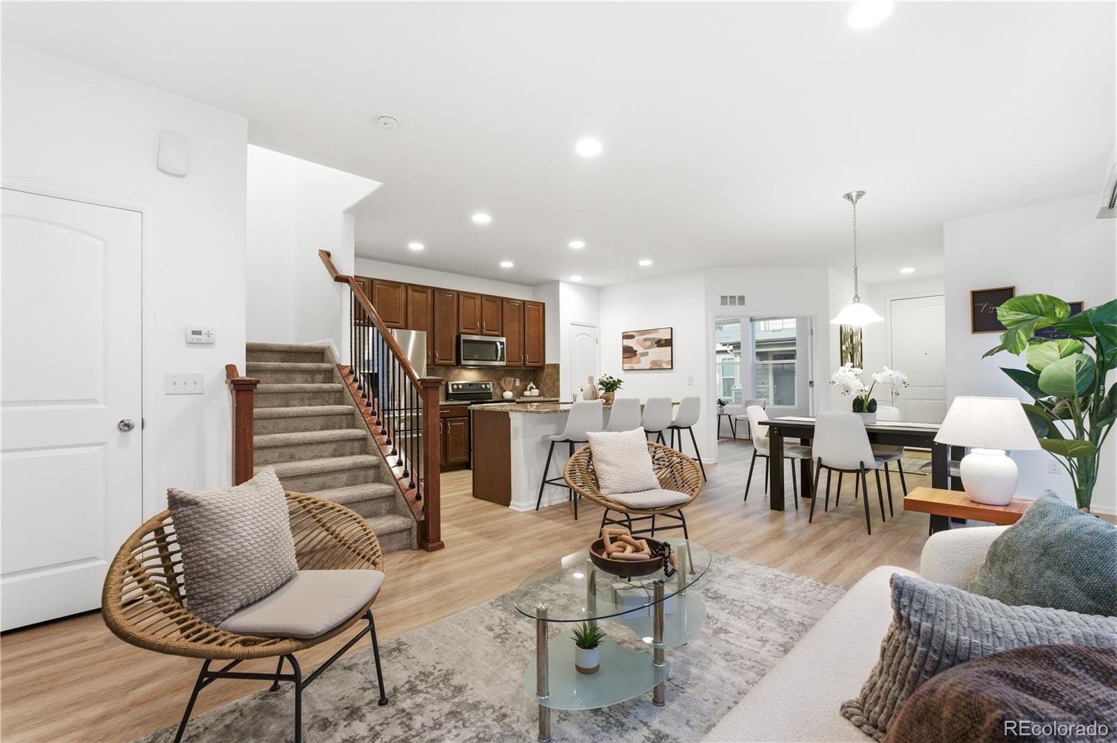 MLS Image #3 for 1527 s dallas circle,denver, Colorado