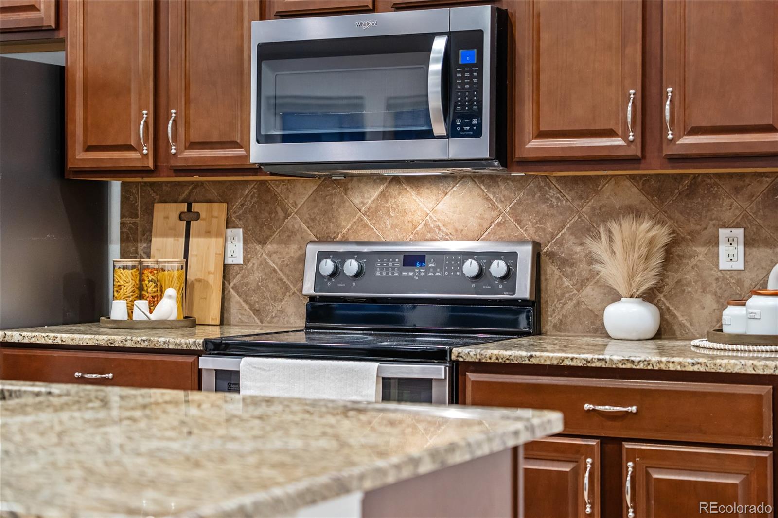 MLS Image #9 for 1527 s dallas circle,denver, Colorado