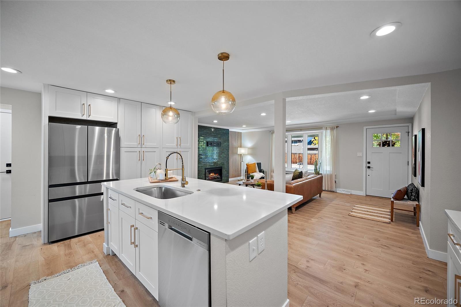 MLS Image #10 for 3774 s ames street,denver, Colorado