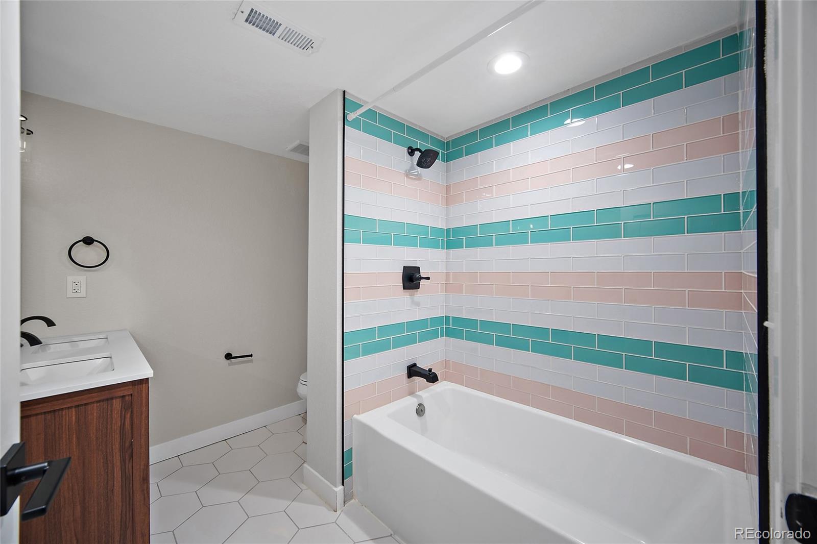 MLS Image #27 for 3774 s ames street,denver, Colorado