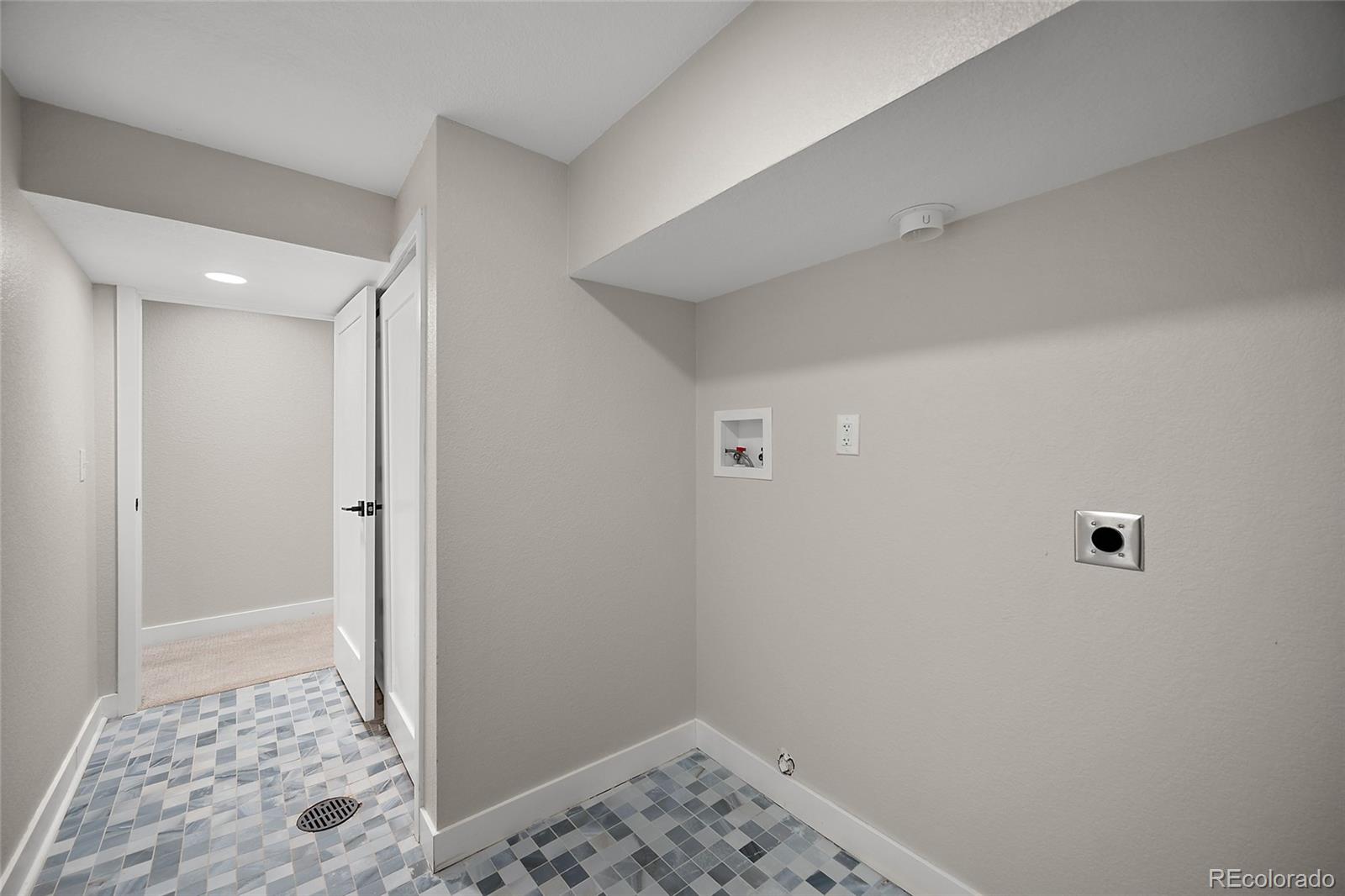 MLS Image #29 for 3774 s ames street,denver, Colorado