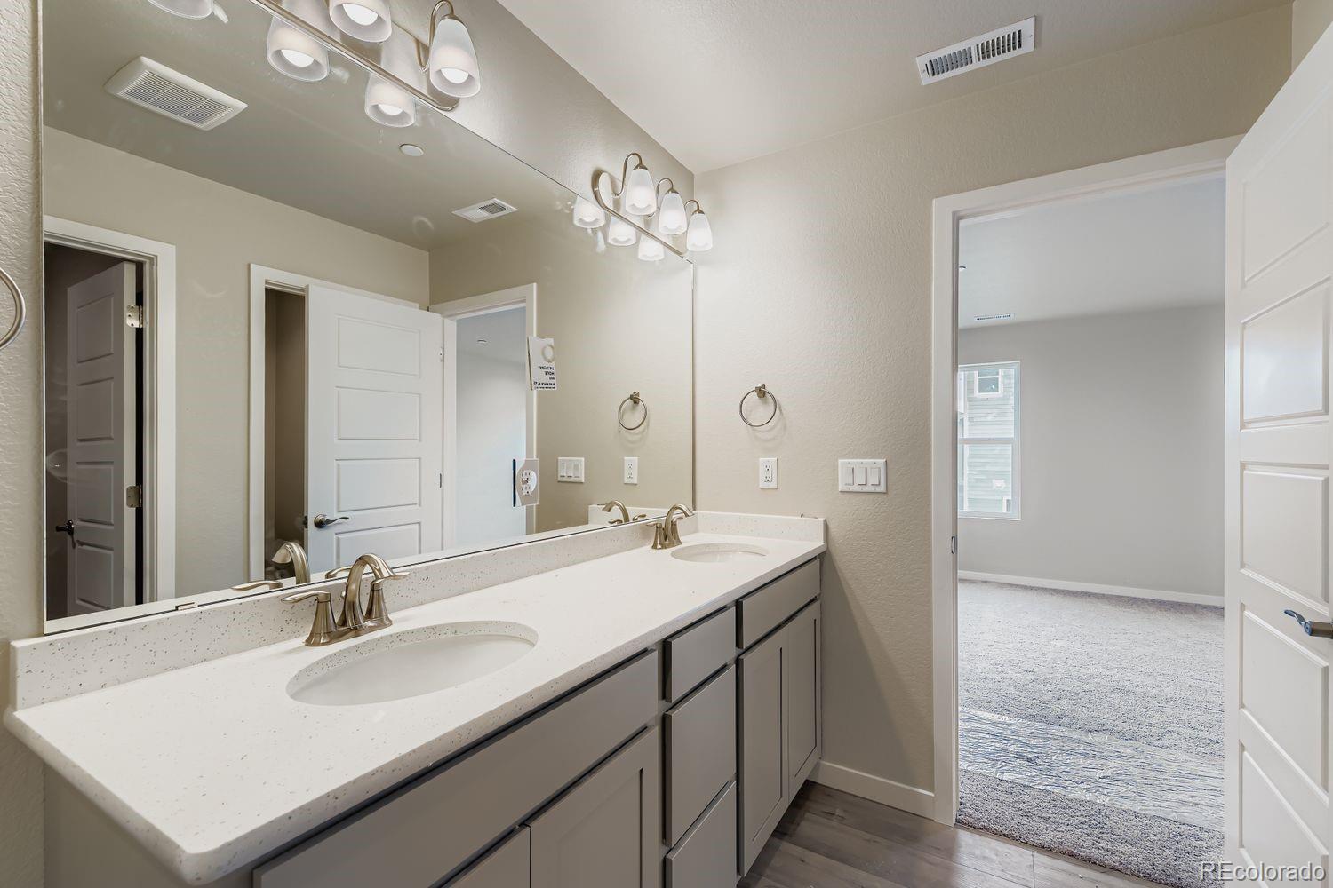 MLS Image #11 for 9146  rifle street,commerce city, Colorado