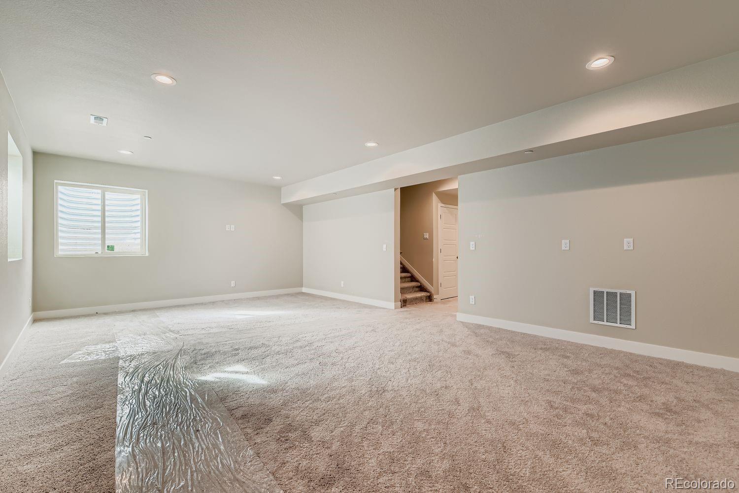 MLS Image #18 for 9146  rifle street,commerce city, Colorado
