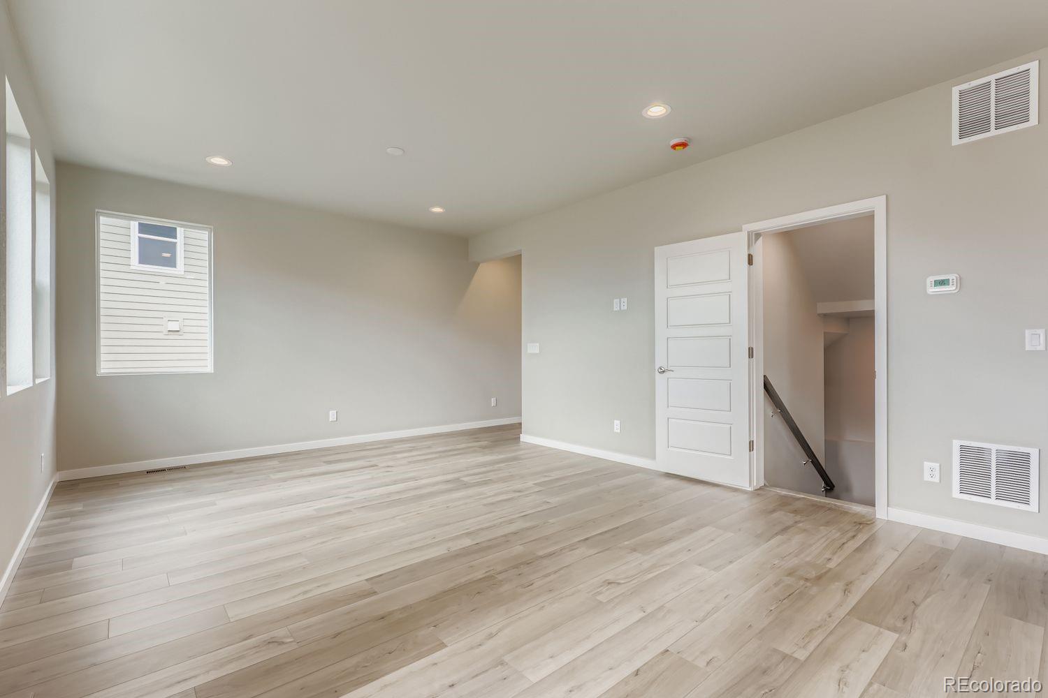 MLS Image #5 for 17362 e 91st avenue,commerce city, Colorado