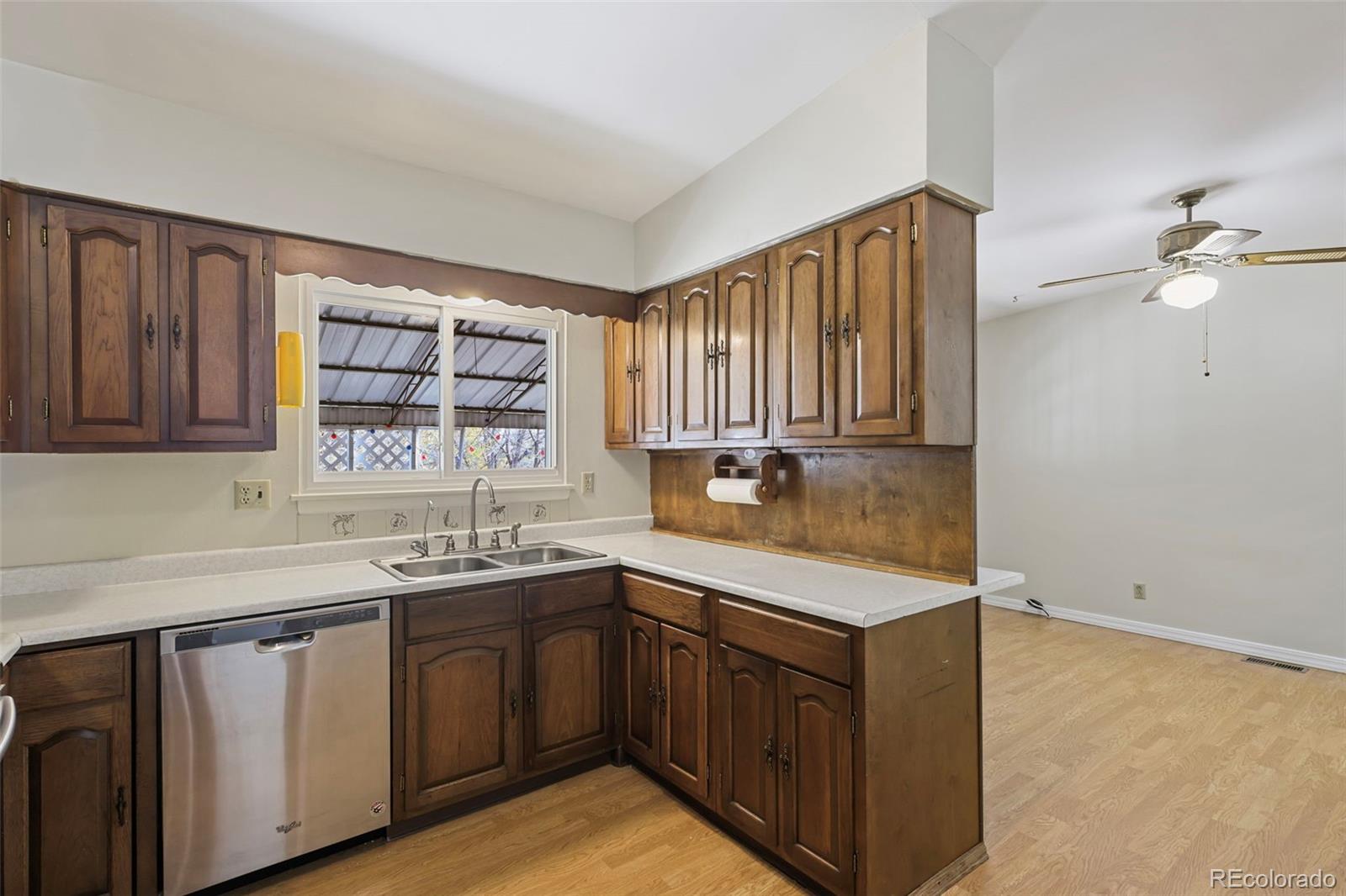 MLS Image #7 for 609  crestridge avenue,colorado springs, Colorado
