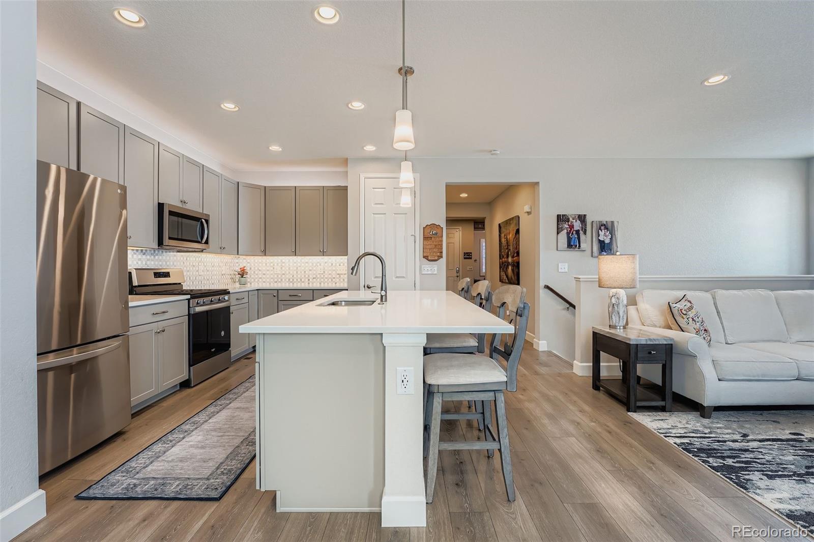 MLS Image #14 for 6974 s shady grove court,aurora, Colorado