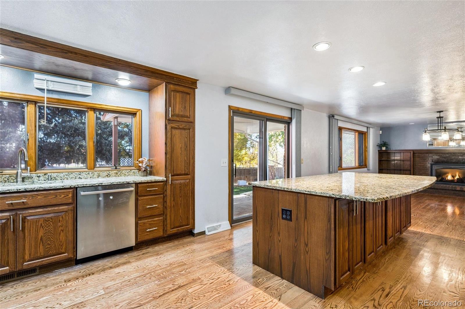 MLS Image #2 for 7696 s pierce way,littleton, Colorado