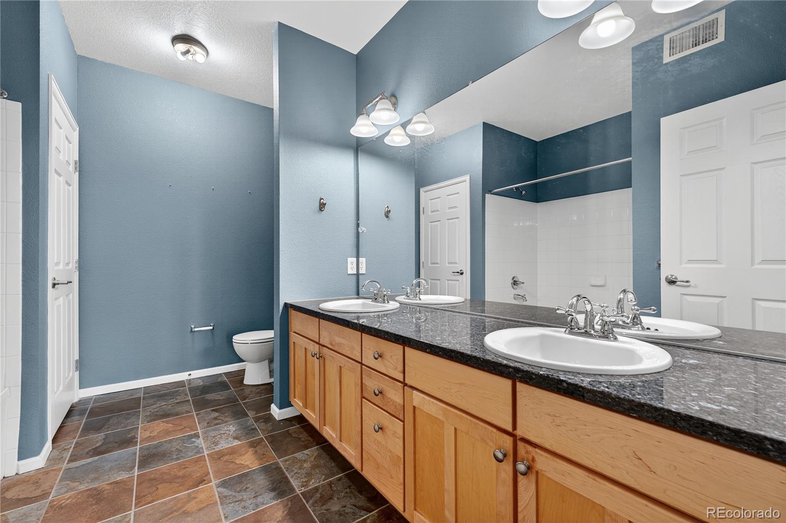 MLS Image #18 for 2985  blue sky circle 7-304,erie, Colorado
