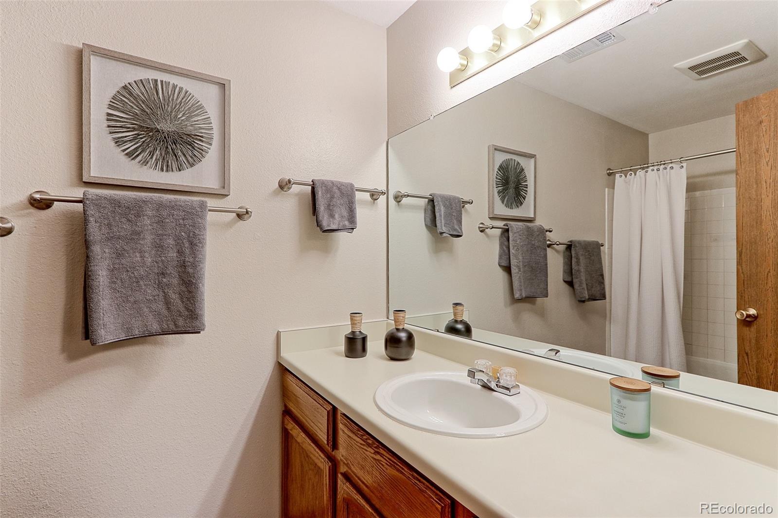MLS Image #10 for 318  wright street 303,lakewood, Colorado