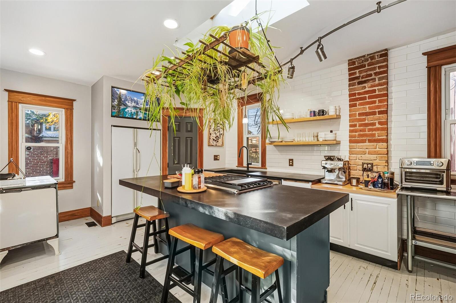 MLS Image #12 for 1331  elizabeth street,denver, Colorado