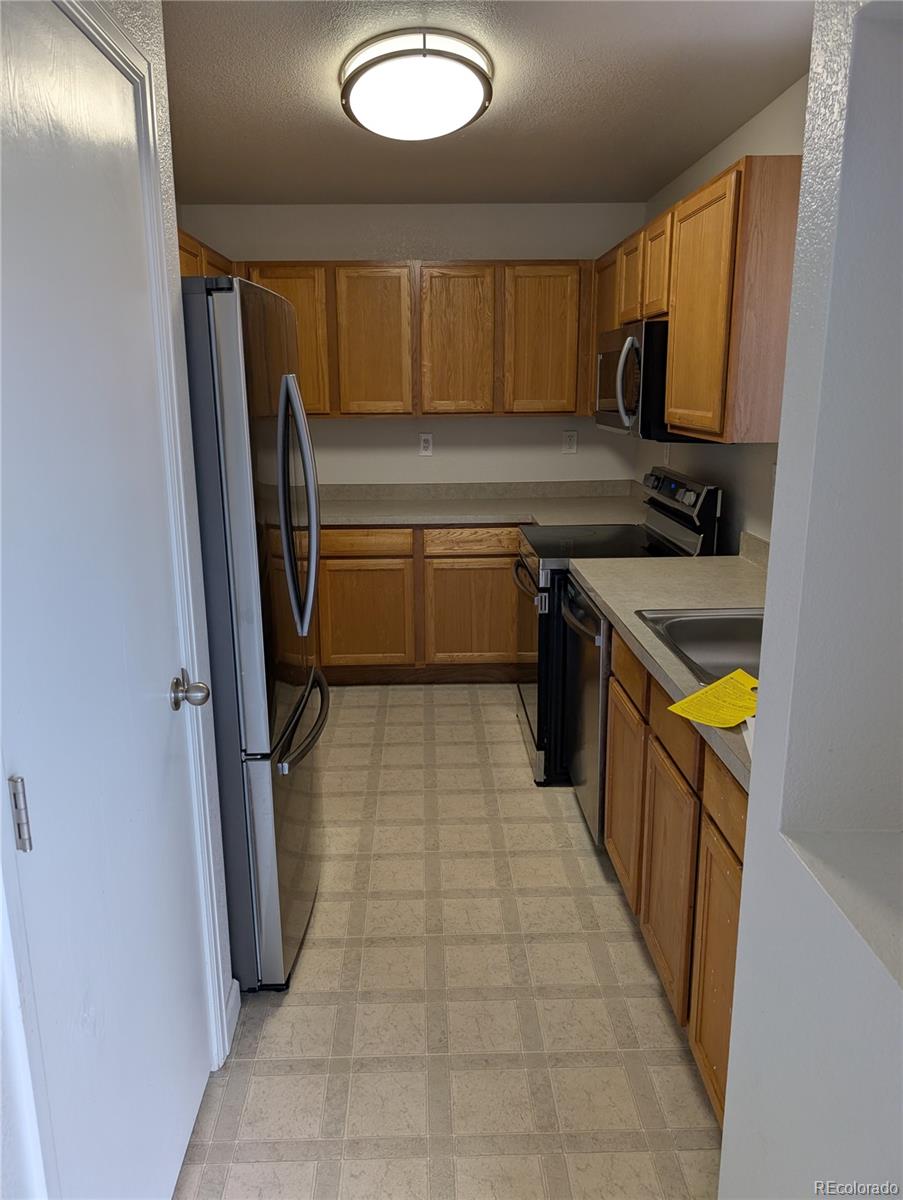 MLS Image #4 for 55652 e 28th place,strasburg, Colorado