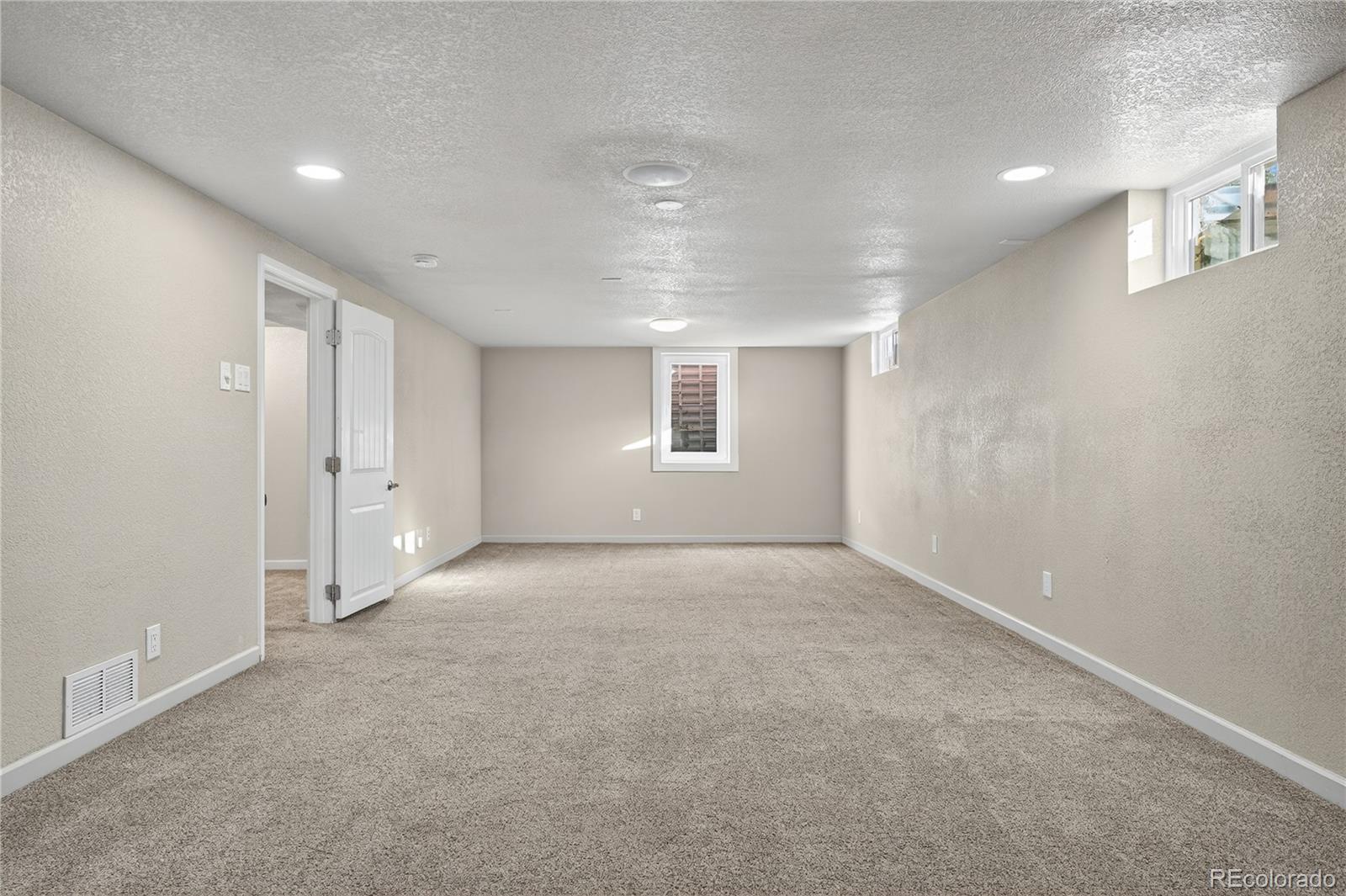 MLS Image #21 for 450 s 40th street,boulder, Colorado