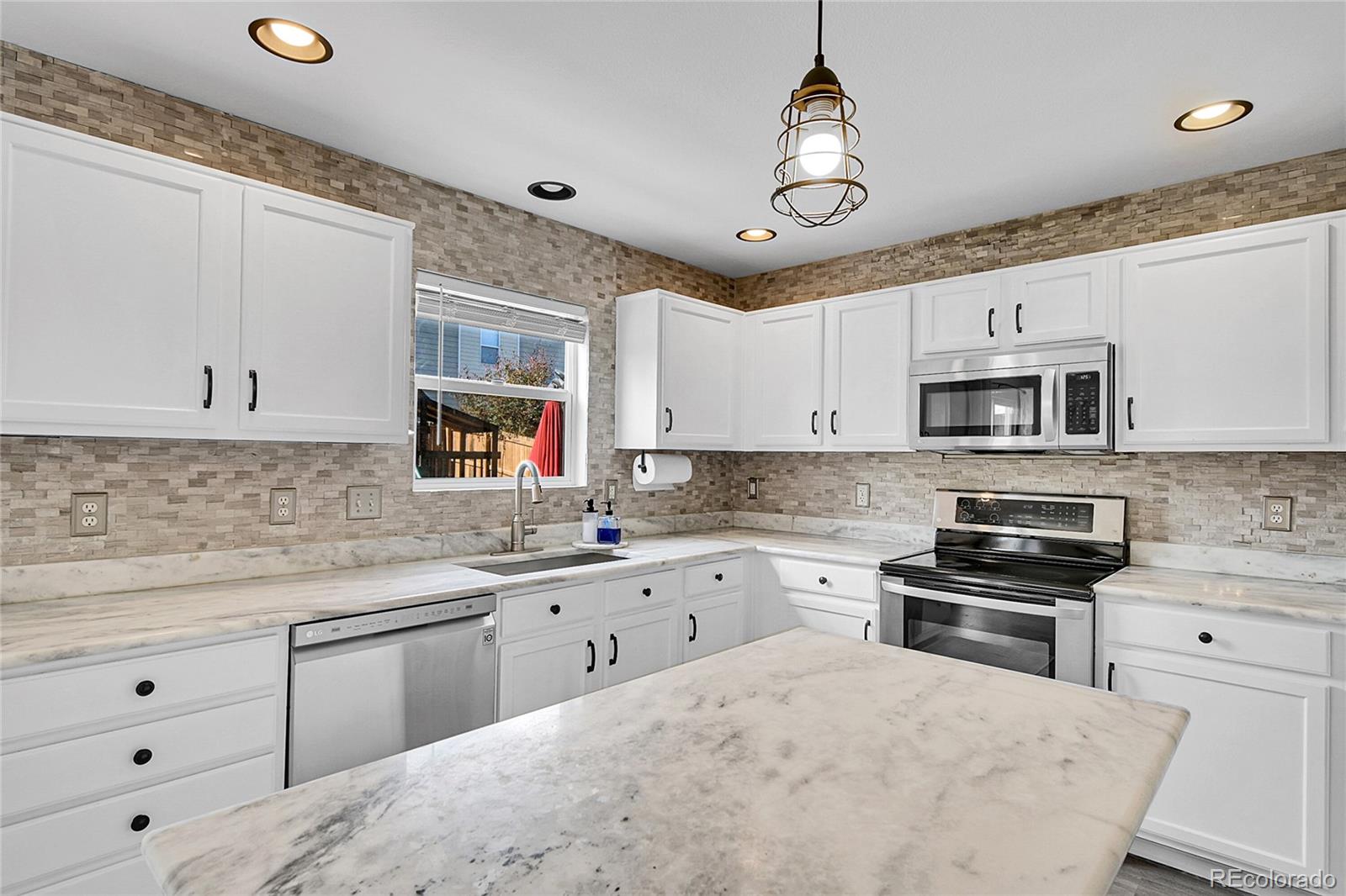 MLS Image #12 for 10153  fairplay street,commerce city, Colorado