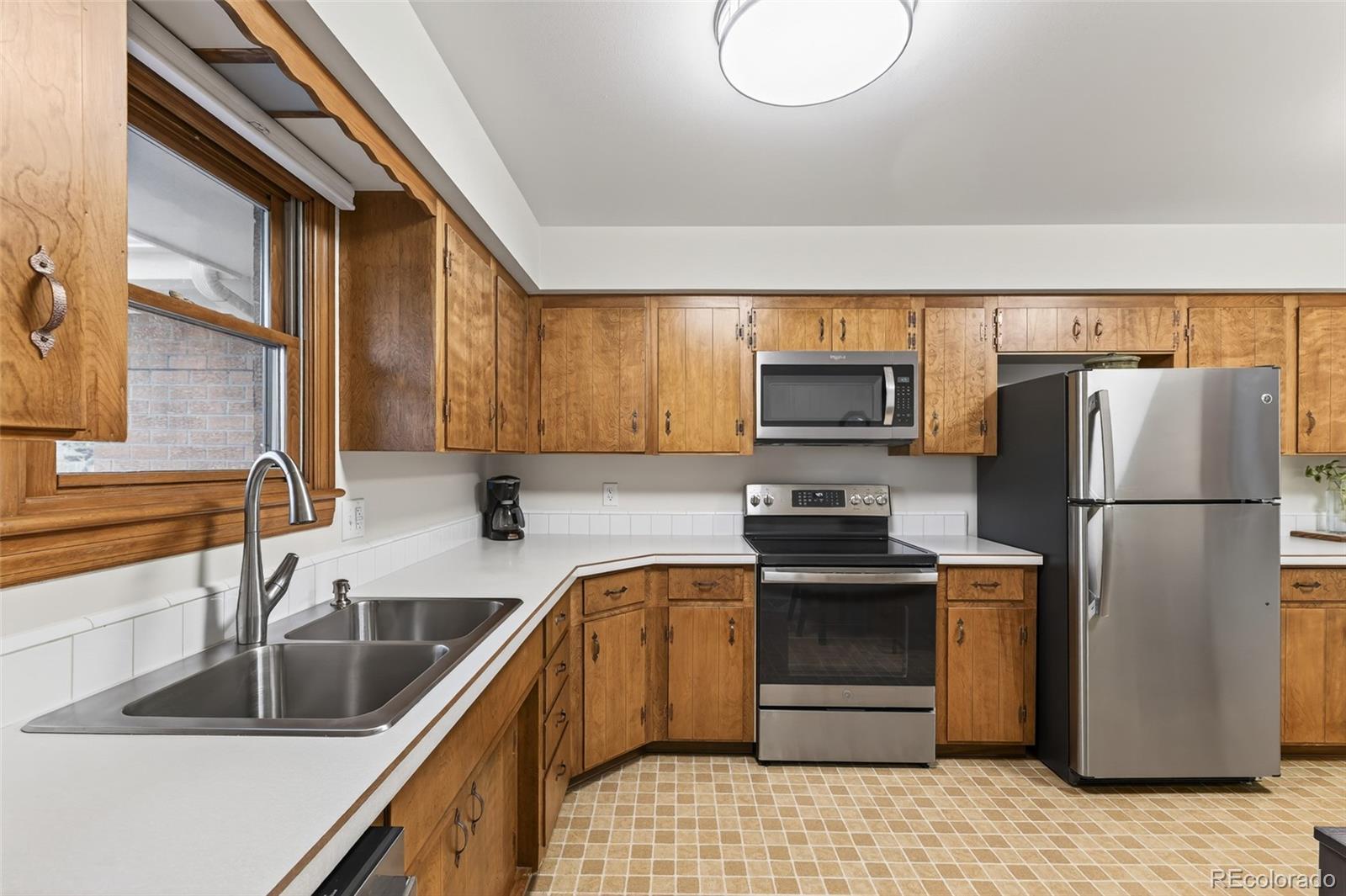 MLS Image #10 for 2555  lewis court,lakewood, Colorado