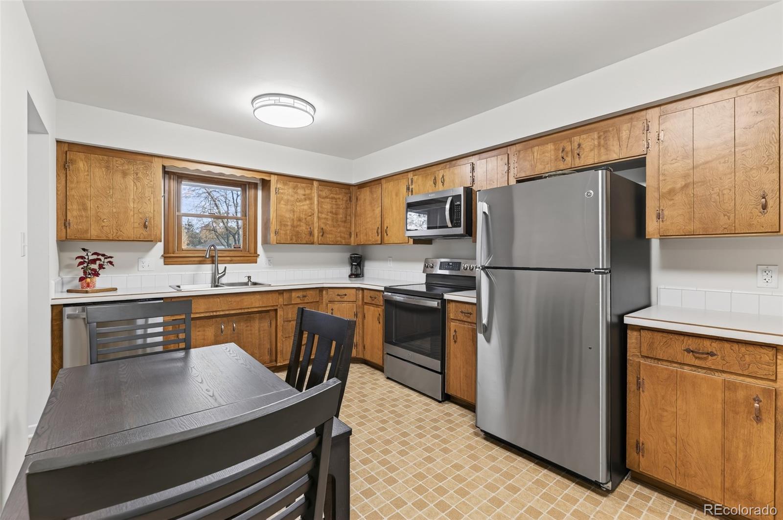 MLS Image #12 for 2555  lewis court,lakewood, Colorado
