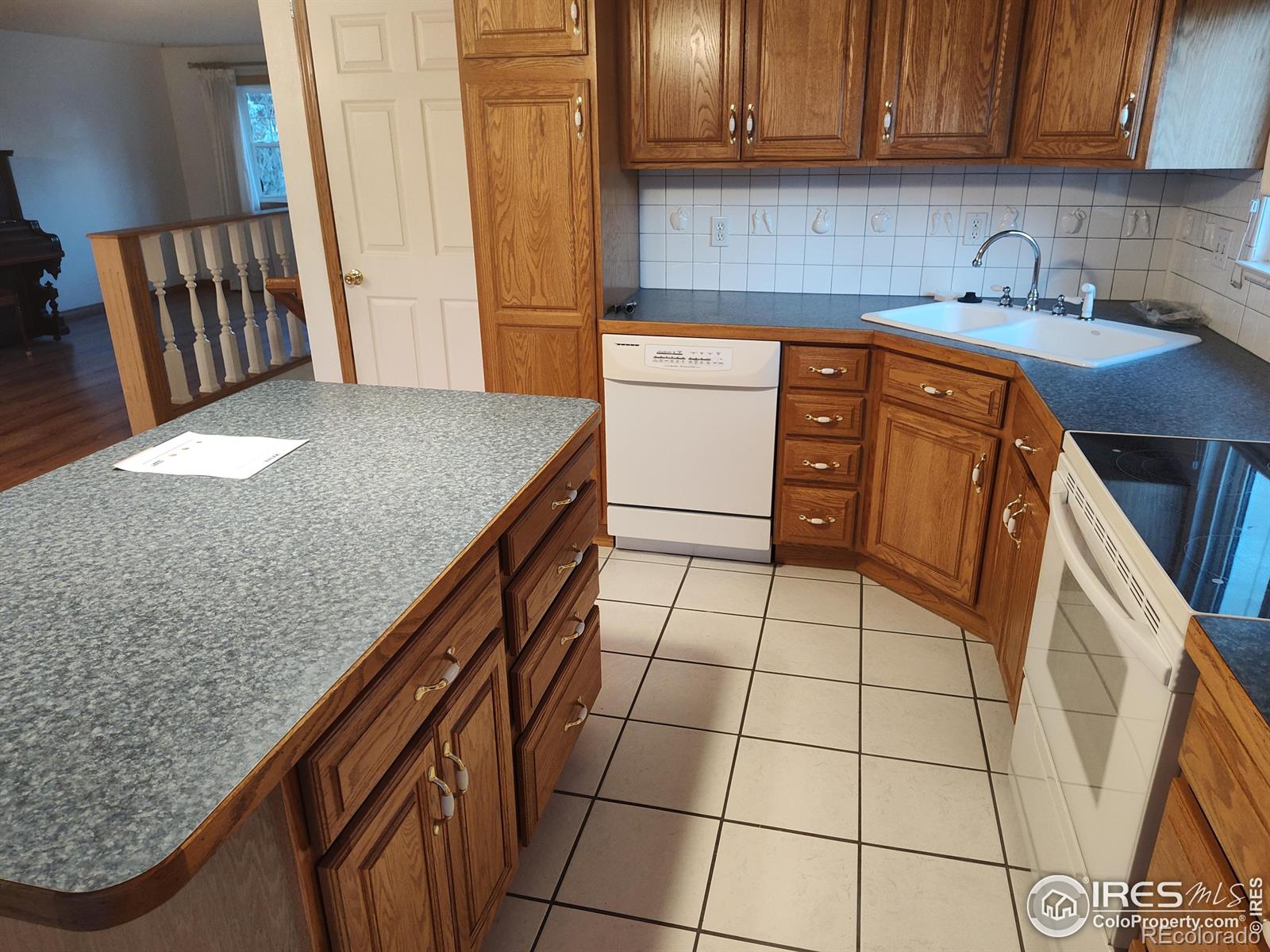 MLS Image #17 for 2425  spencer street,longmont, Colorado