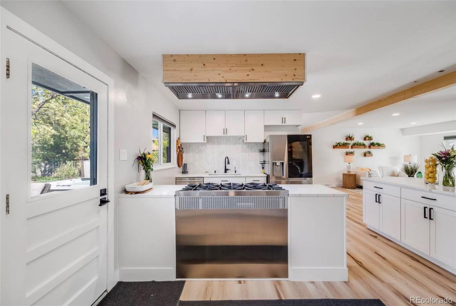 MLS Image #10 for 2764 s reading court,denver, Colorado