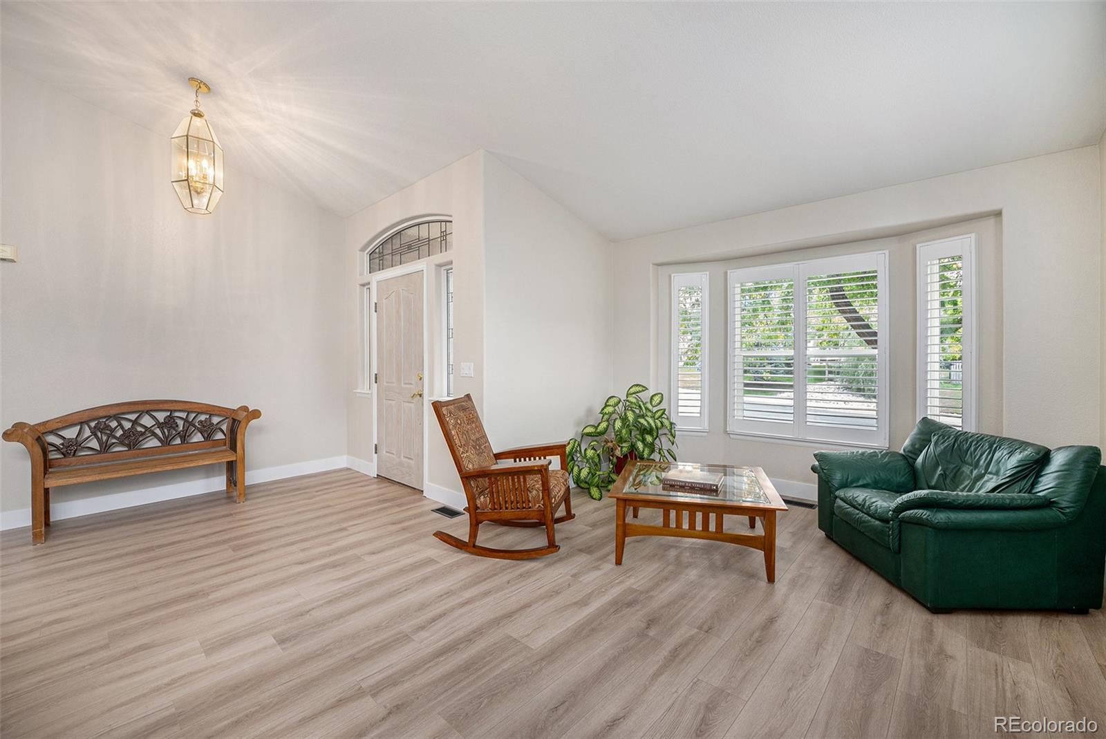 MLS Image #11 for 1010  home farm circle,denver, Colorado