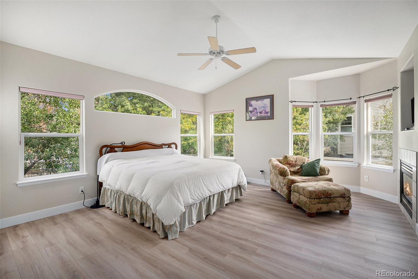 MLS Image #8 for 1010  home farm circle,denver, Colorado