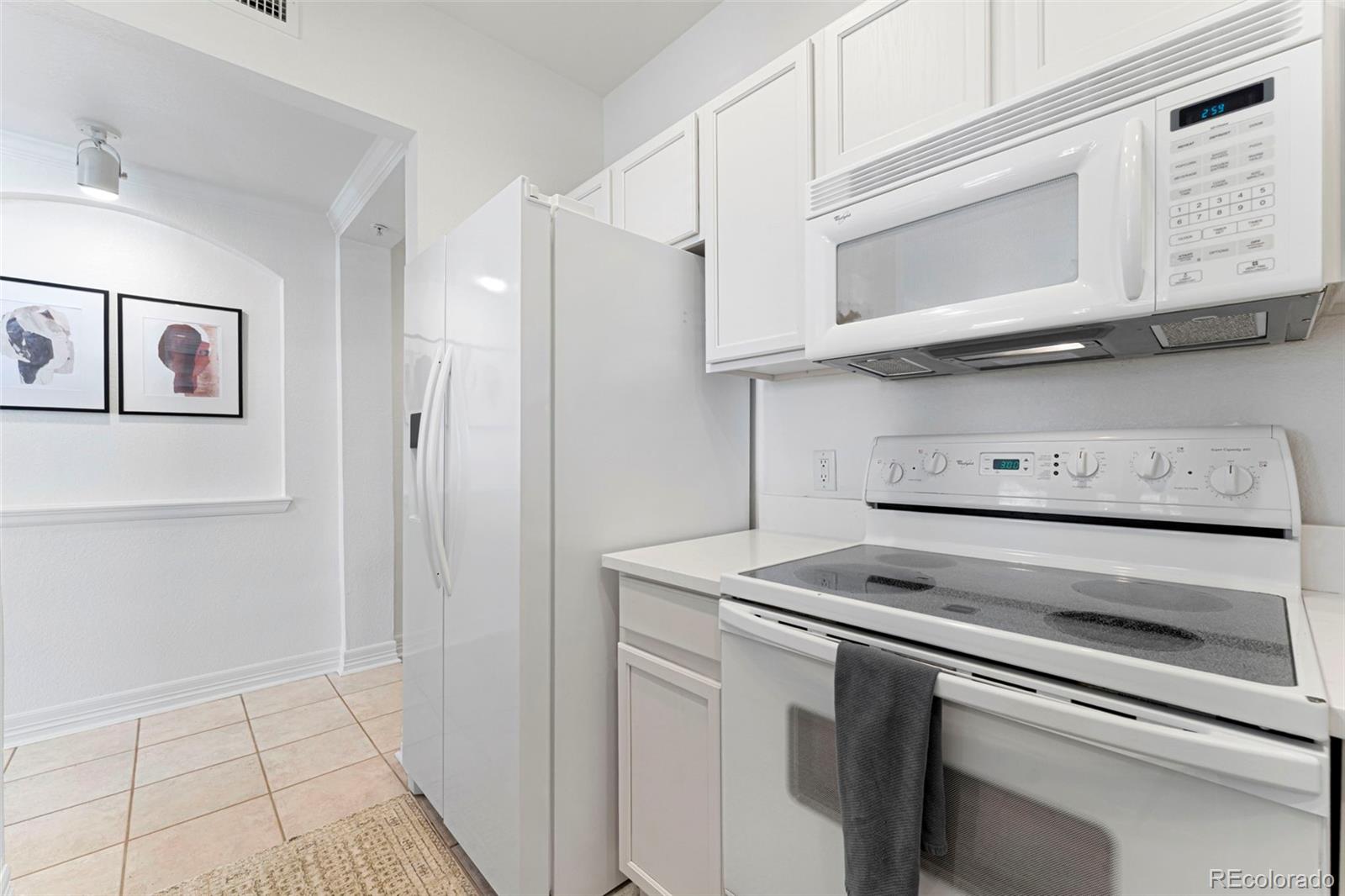 MLS Image #11 for 1521  vine street 107,denver, Colorado