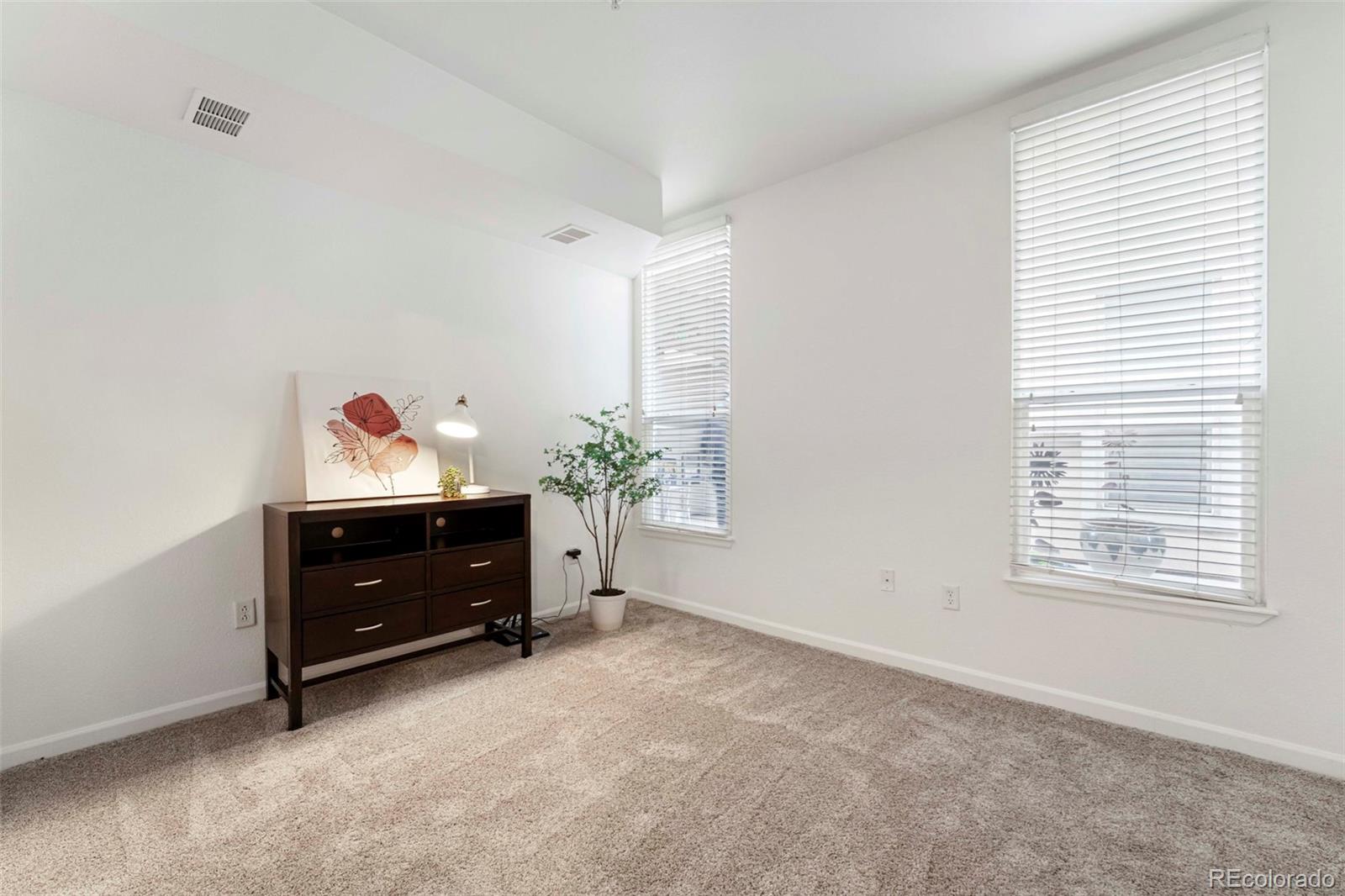 MLS Image #19 for 1521  vine street 107,denver, Colorado