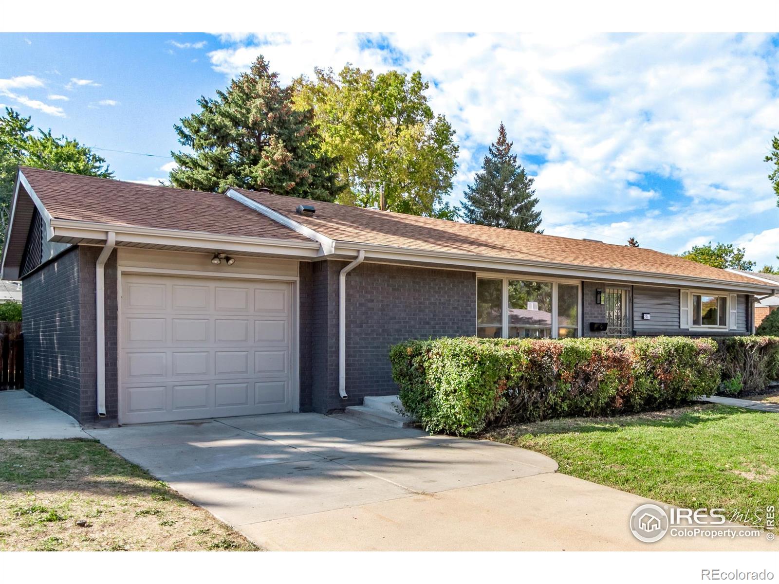 MLS Image #4 for 2061 s stuart street,denver, Colorado