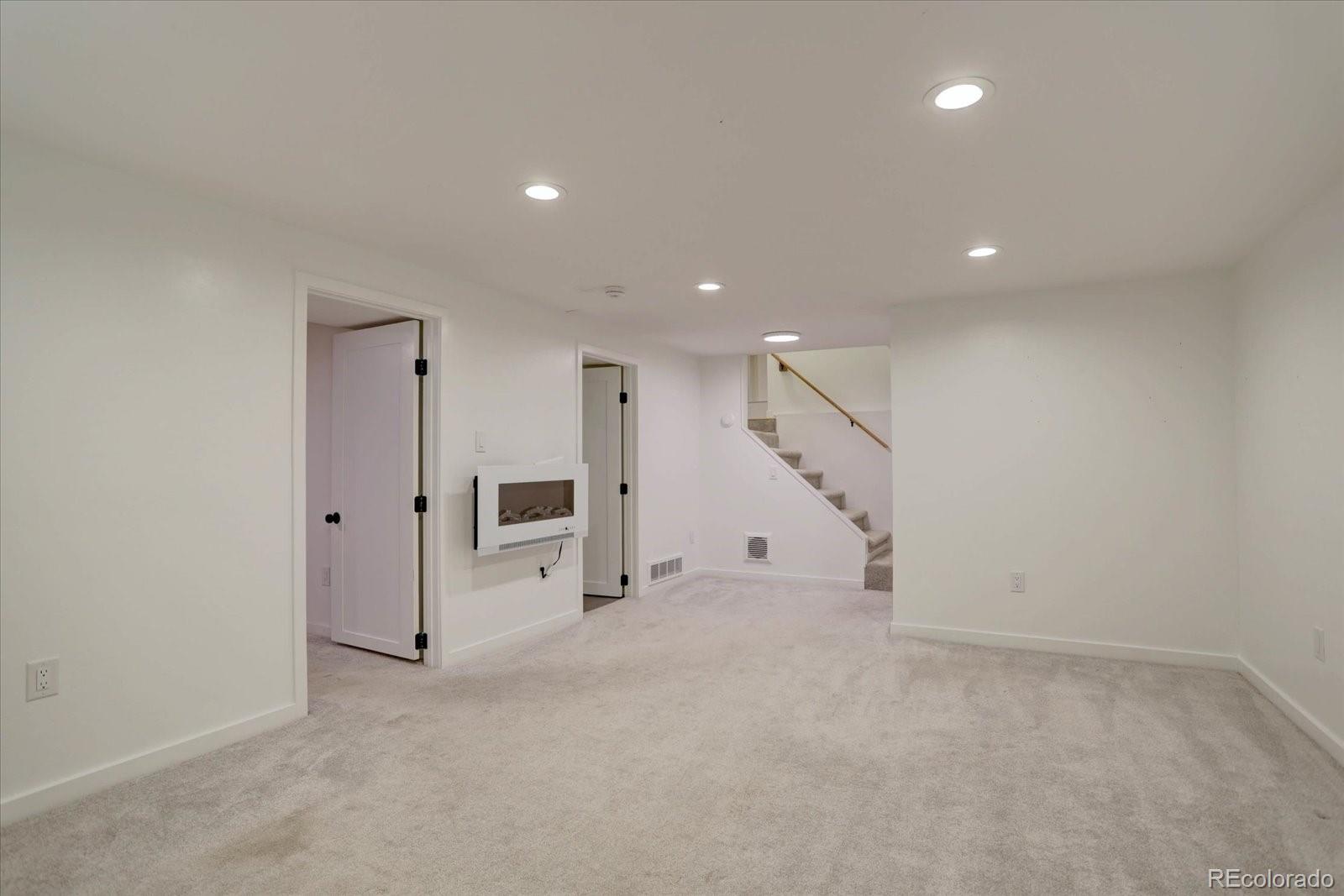 MLS Image #35 for 7881 s kit carson drive,centennial, Colorado