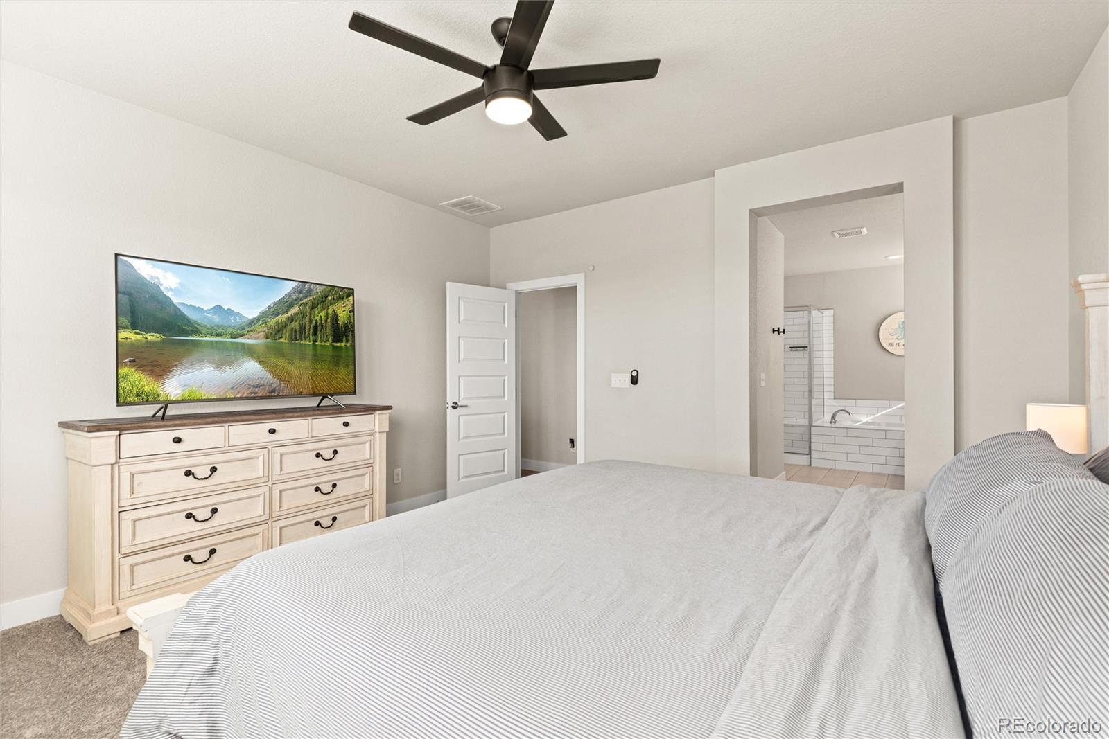 MLS Image #15 for 6915 s titus street,aurora, Colorado