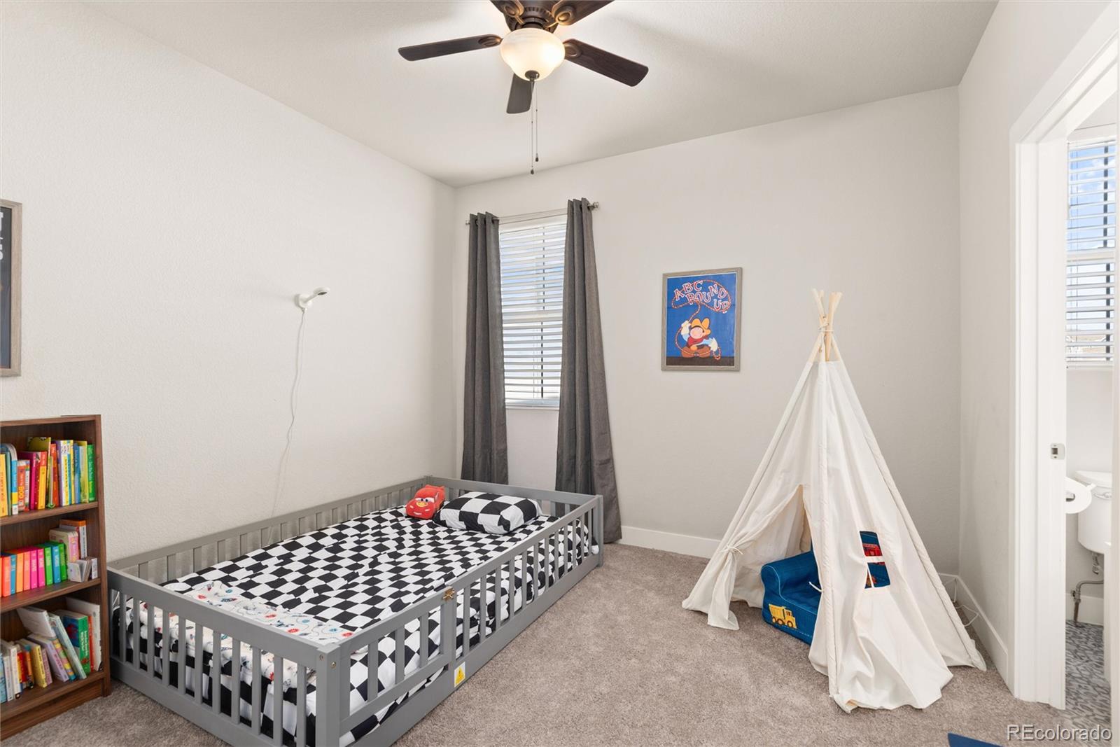 MLS Image #21 for 6915 s titus street,aurora, Colorado
