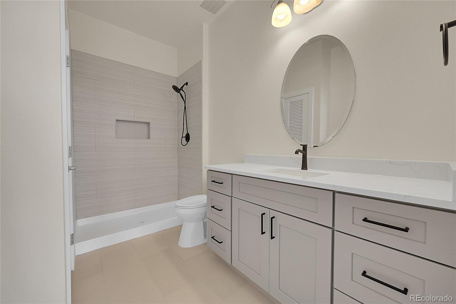MLS Image #21 for 1441  central street 515,denver, Colorado