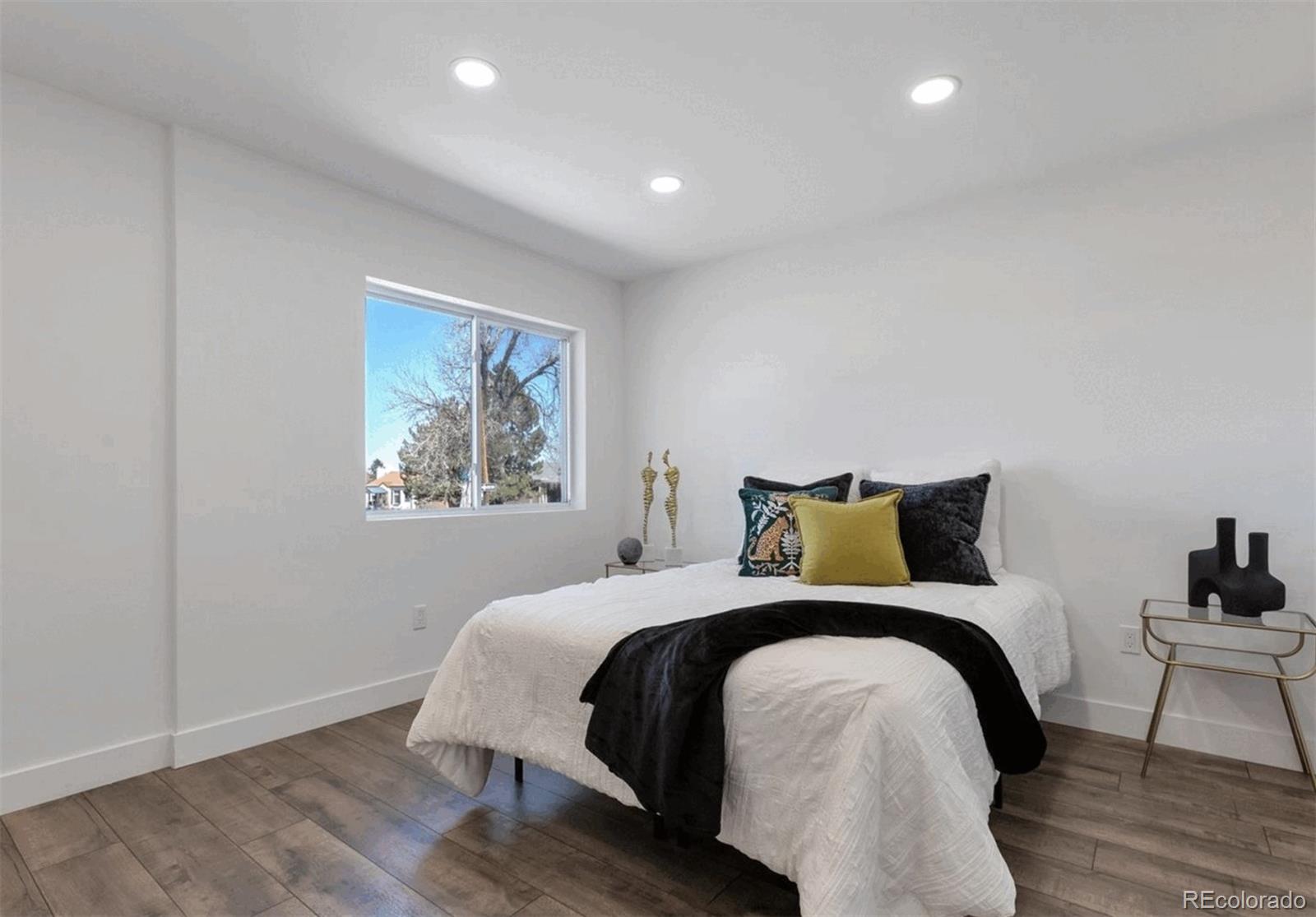 MLS Image #23 for 1285  roslyn street,denver, Colorado